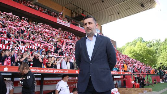 Union Berlim despede treinador a duas jornadas do fim da Bundesliga