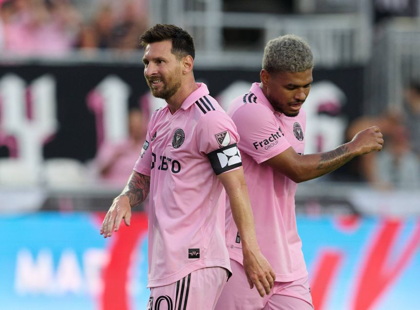 Josef Martínez ao lado de Lionel Messi no ataque do Inter Miami