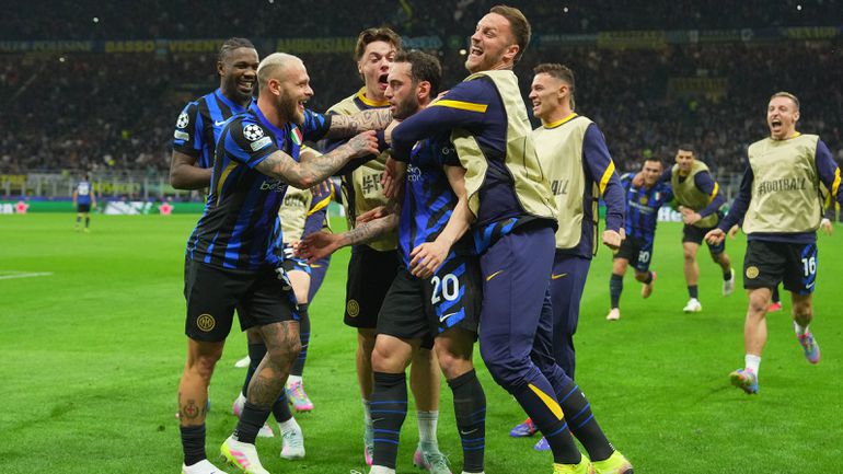 Os golos que deixam o Inter com um pé em Munique ao intervalo (vídeos)