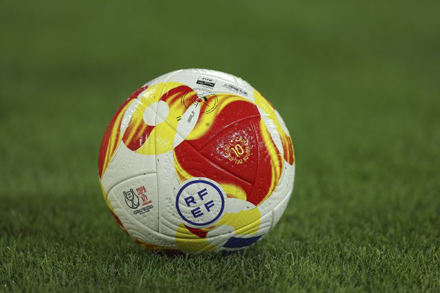 A bola oficial da LaLiga em 2024/25