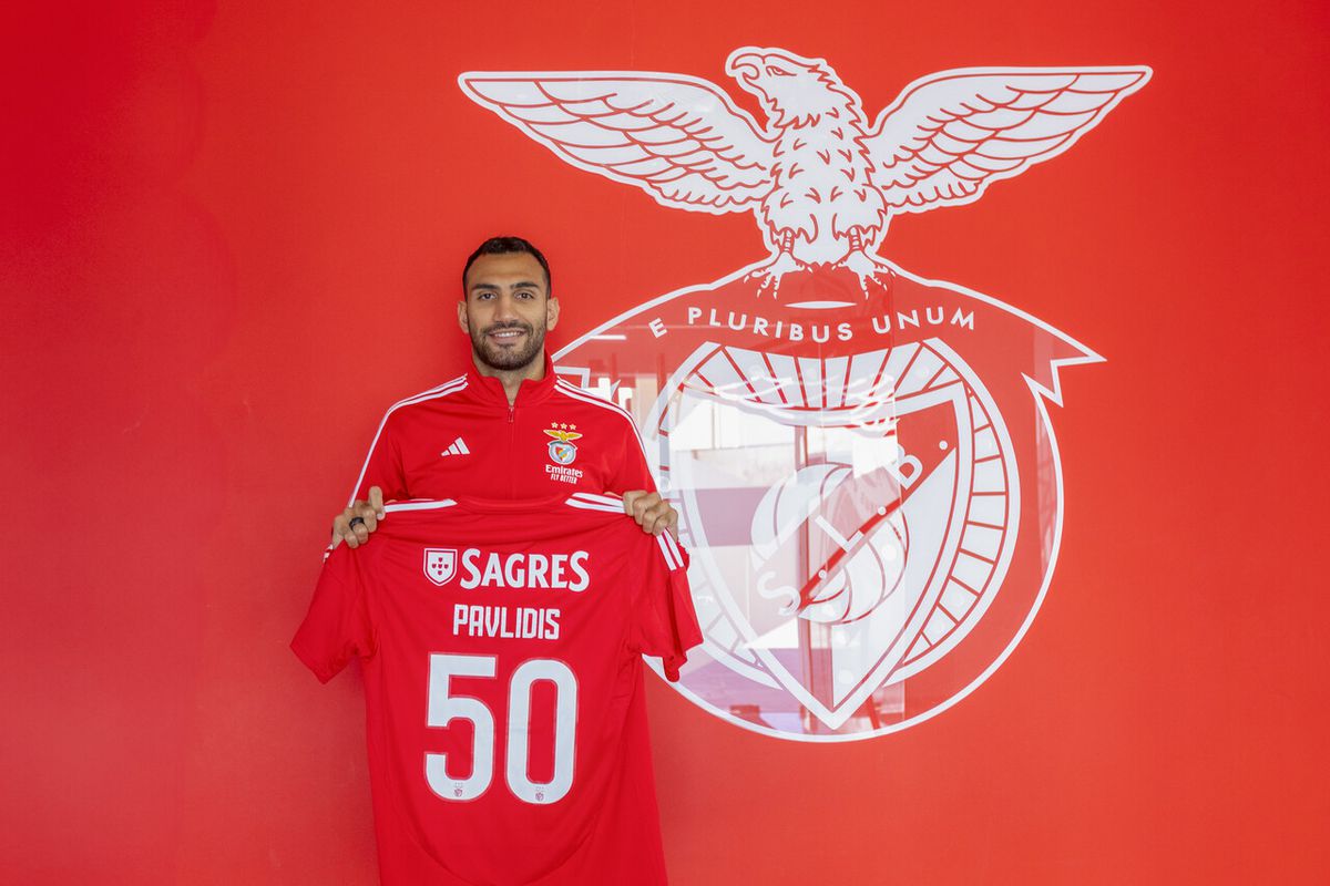 Benfica assinala conquista de Pavlidis
