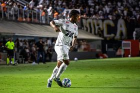 FC Porto: Santos considera terminar empréstimo de Gabriel Veron
