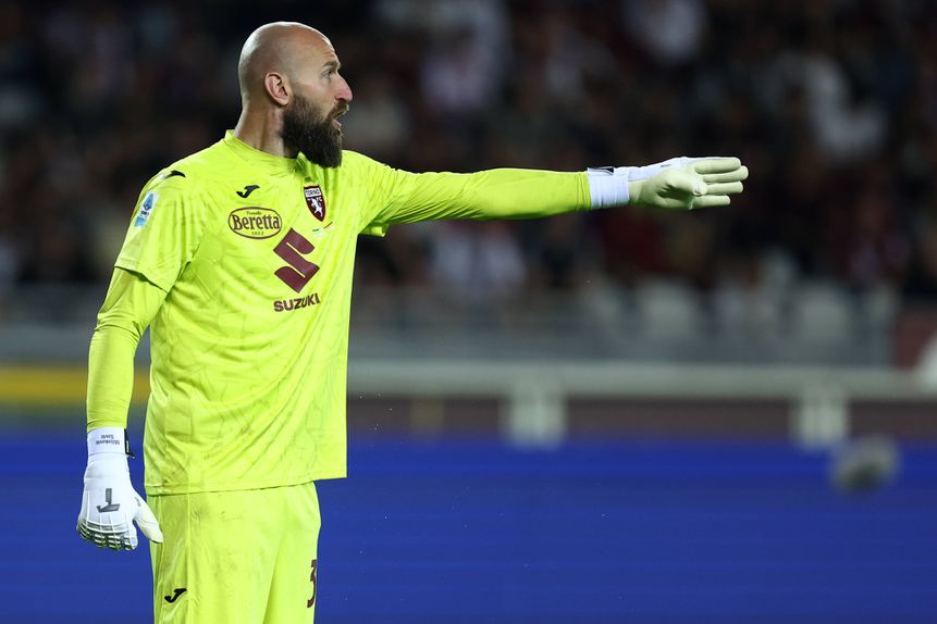 Vanja Milinkovic-Savic defende as redes do Torino (Foto: IMAGO)