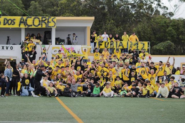 Jogava FM, foi contratado para diretor desportivo e agora fez história