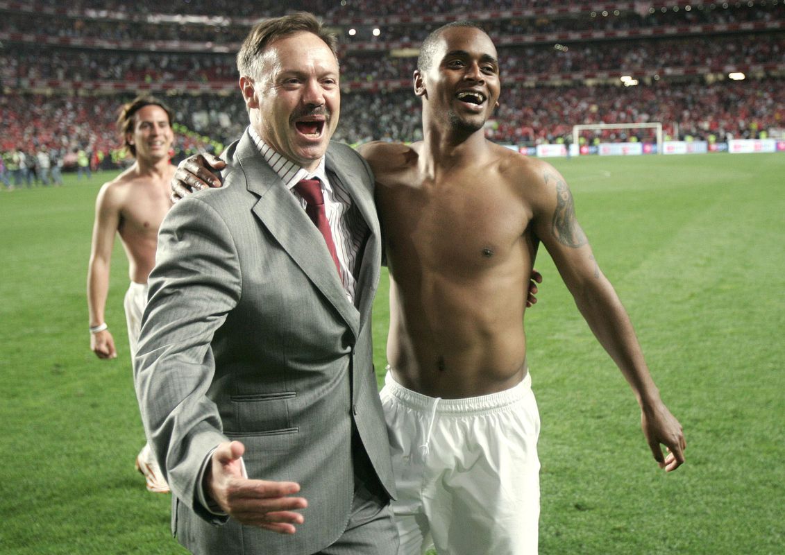 EXCLUSIVO A BOLA «Lembro-me das pessoas a chorar, este dérbi vai ser a mesma coisa»