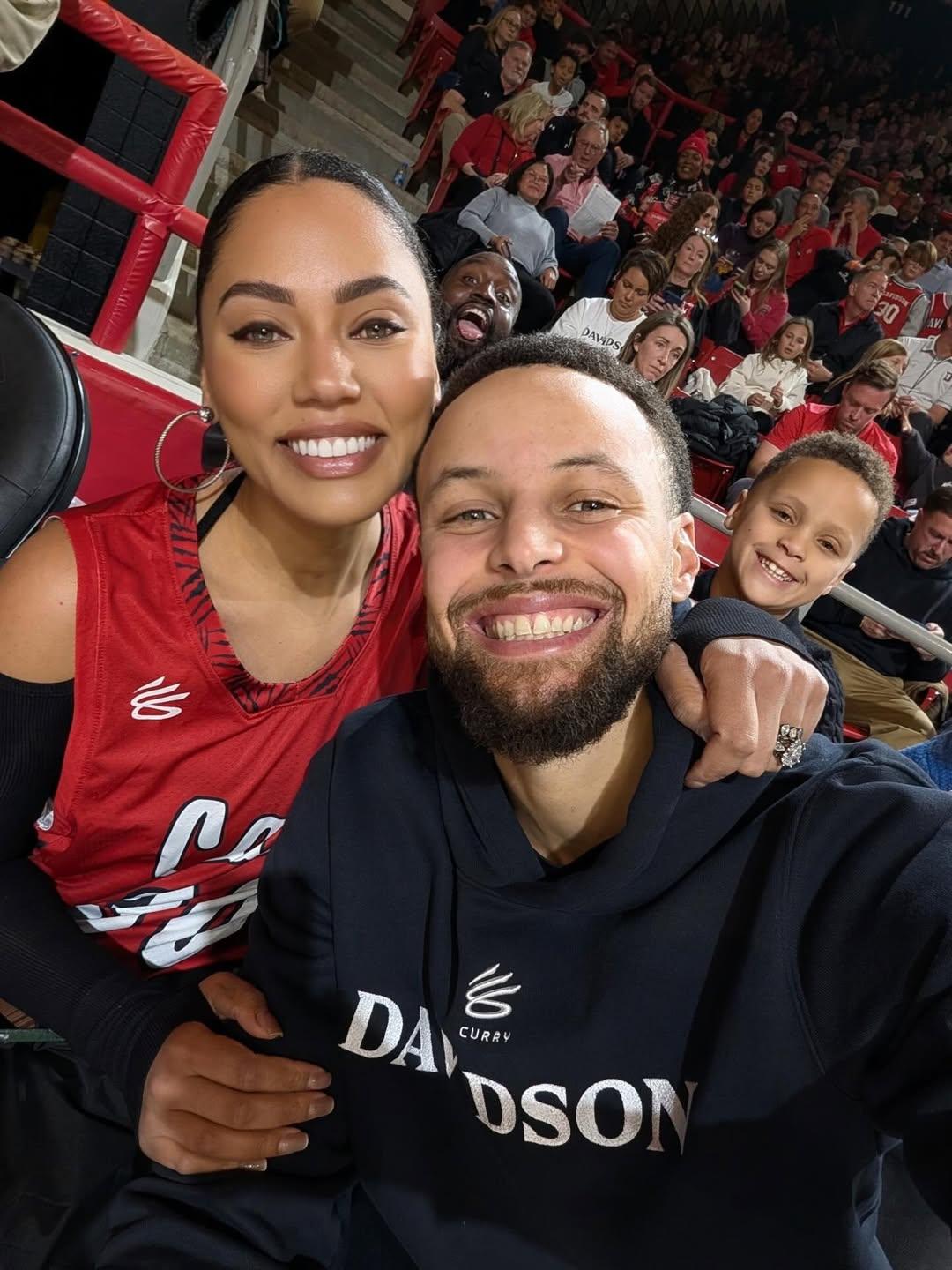Ayesha e Steph Curry - foto: Instagram