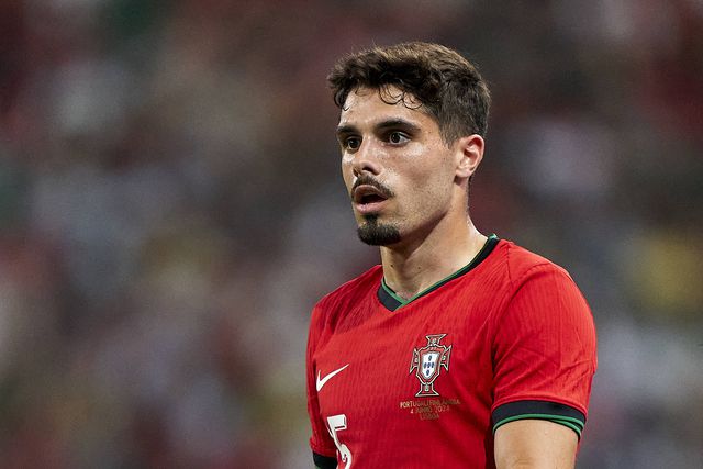 Lesões, Ronaldo e elogios a Francisco Conceição: tudo o que disse Pedro Neto