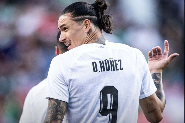 Darwin Núñez partilha momentos do estágio