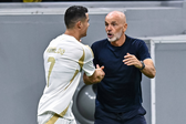 Cristiano Ronaldo com Stefano Pioli