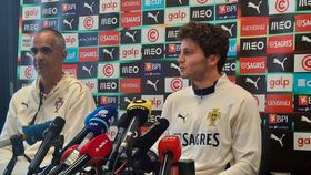João Neves: «Lateral-direito? Desde que jogue...»