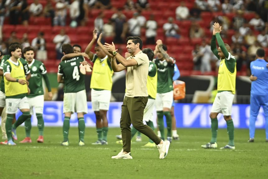 Treinador português foi bastante elogiado por Flaco López, ponta de lança argentino que orienta no Palmeiras (Foto: IMAGO)