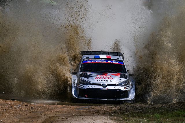 Sebastien Ogier lidera Rali da Sardenha