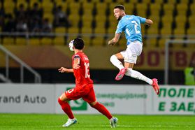 Debast regressa às origens no empate da Bélgica