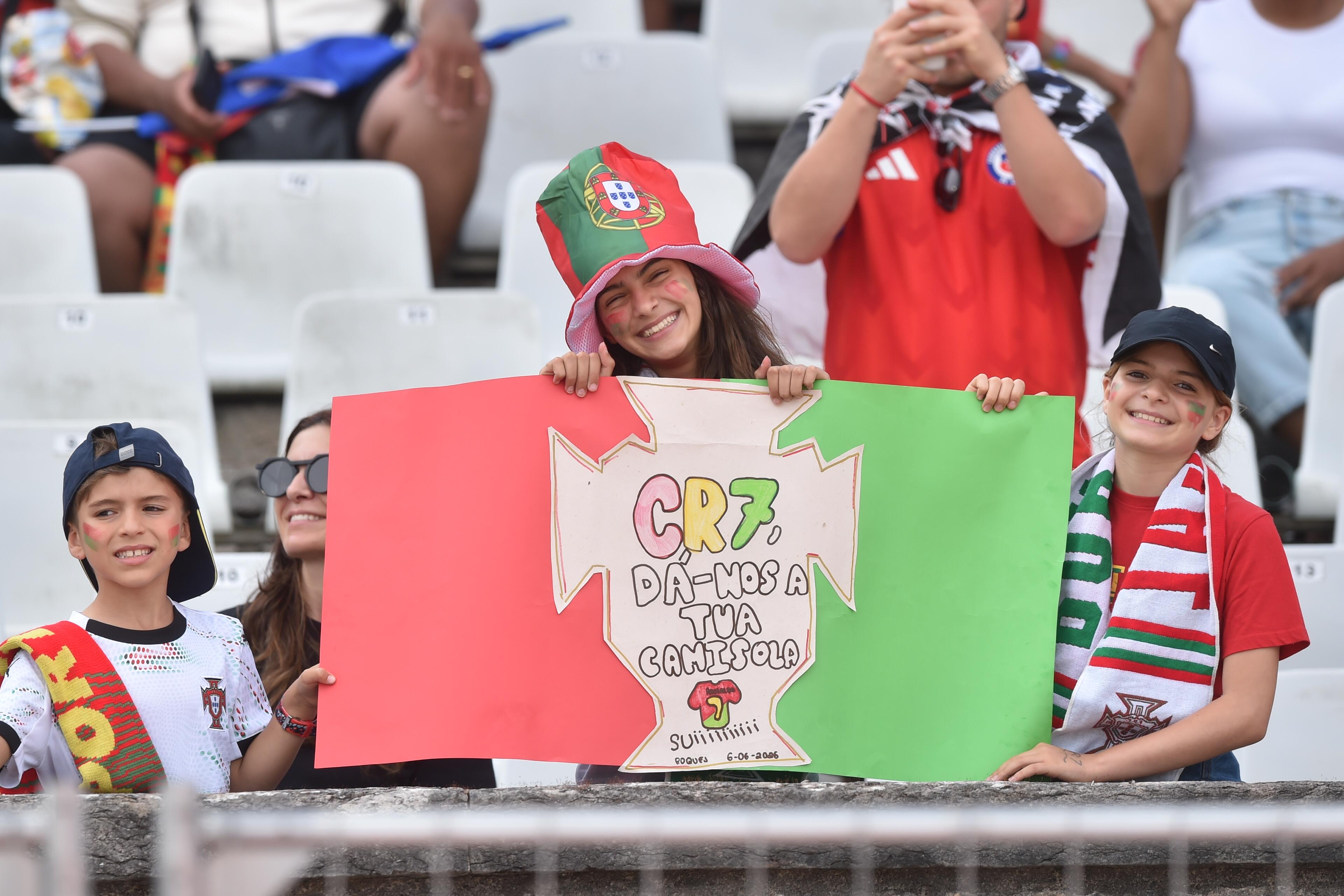 Adeptos portugueses no duelo da Seleção com o Chile - Foto: Miguel Nunes