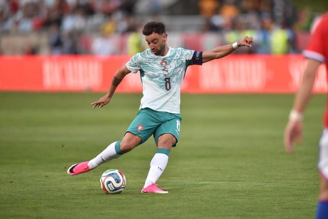 Bruno Fernandes, médio internacional português (foto: Miguel Nunes)