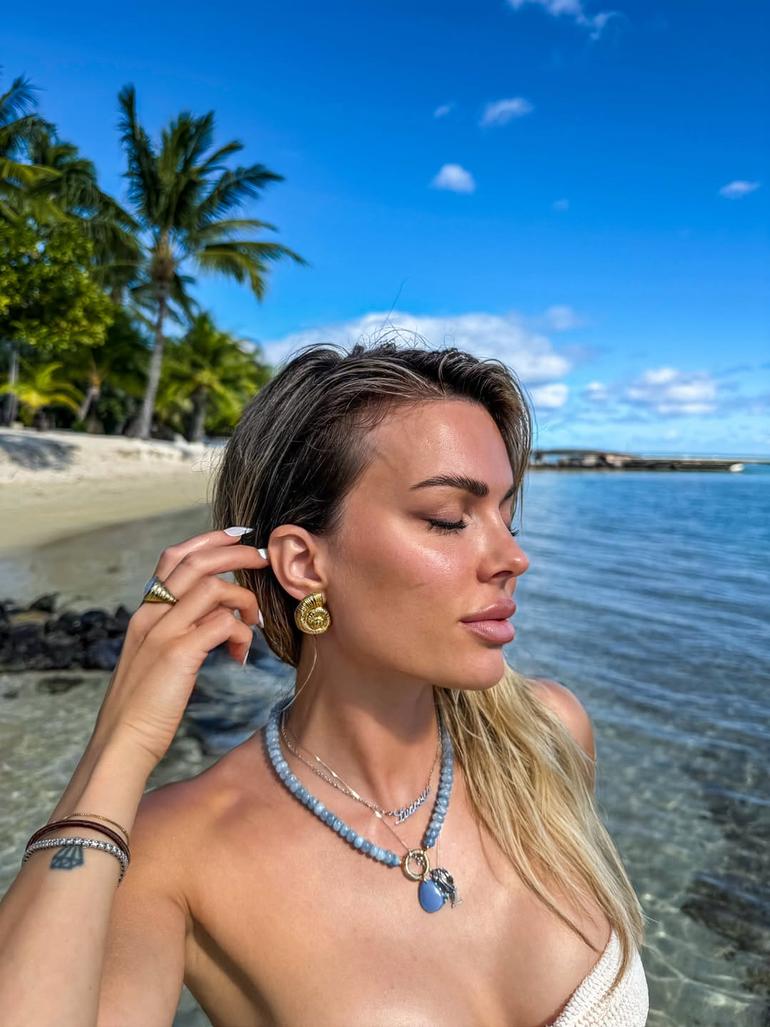 Ludovica Pagani e El Shaarawy em lua de mel na Polinésia francesa - Foto: Instagram/@ludovicapagani