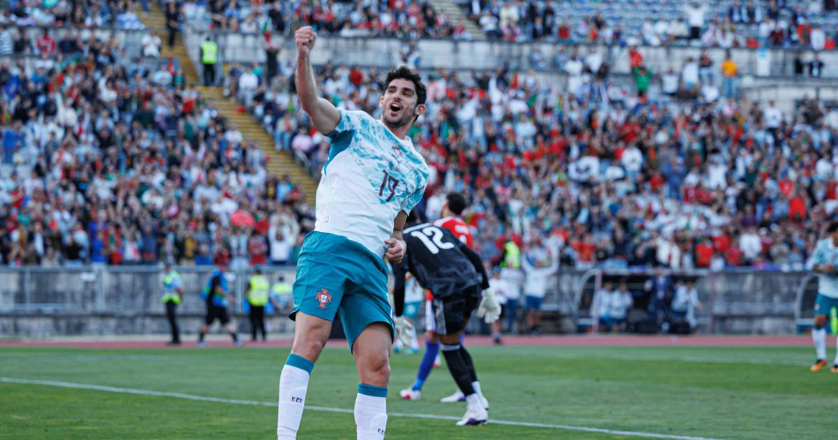 Guedes: «Não estamos habituados a jogar 10 contra 10»