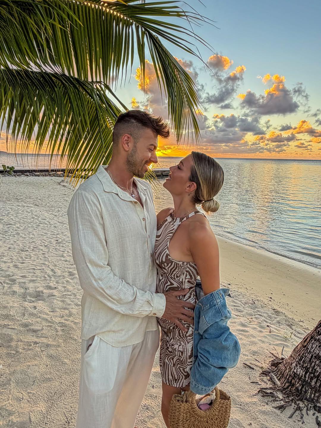 Ludovica Pagani e El Shaarawy em lua de mel na Polinésia francesa - Foto: Instagram/@ludovicapagani