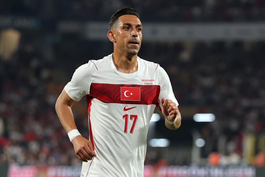 Irfan Can Kahveci soma quase 50 jogos pela seleção A turca