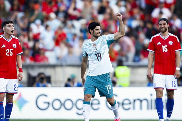 Gonçalo Guedes a festejar golo diante do Chile - Foto: FILIPE AMORIM/LUSA