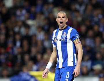 FC Porto despede-se de Pepe: «Uma lenda que a todos nos orgulha» (vídeo)