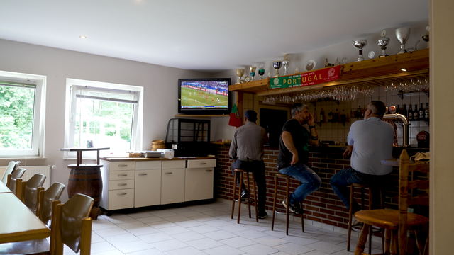 Portugueses da zona de Hamburgo comentam eliminação da Seleção