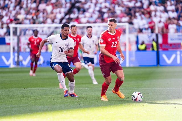 Os destaques da Suíça: um esforço inglório de Schar e Ndoye