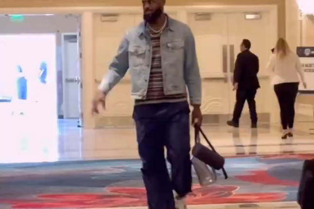 Lebron James de volta à seleção 12 anos depois