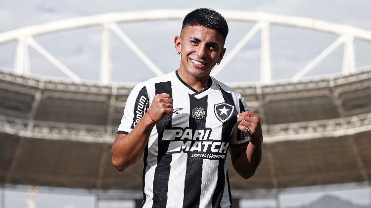 OFICIAL: Thiago Almada é reforço para Artur Jorge