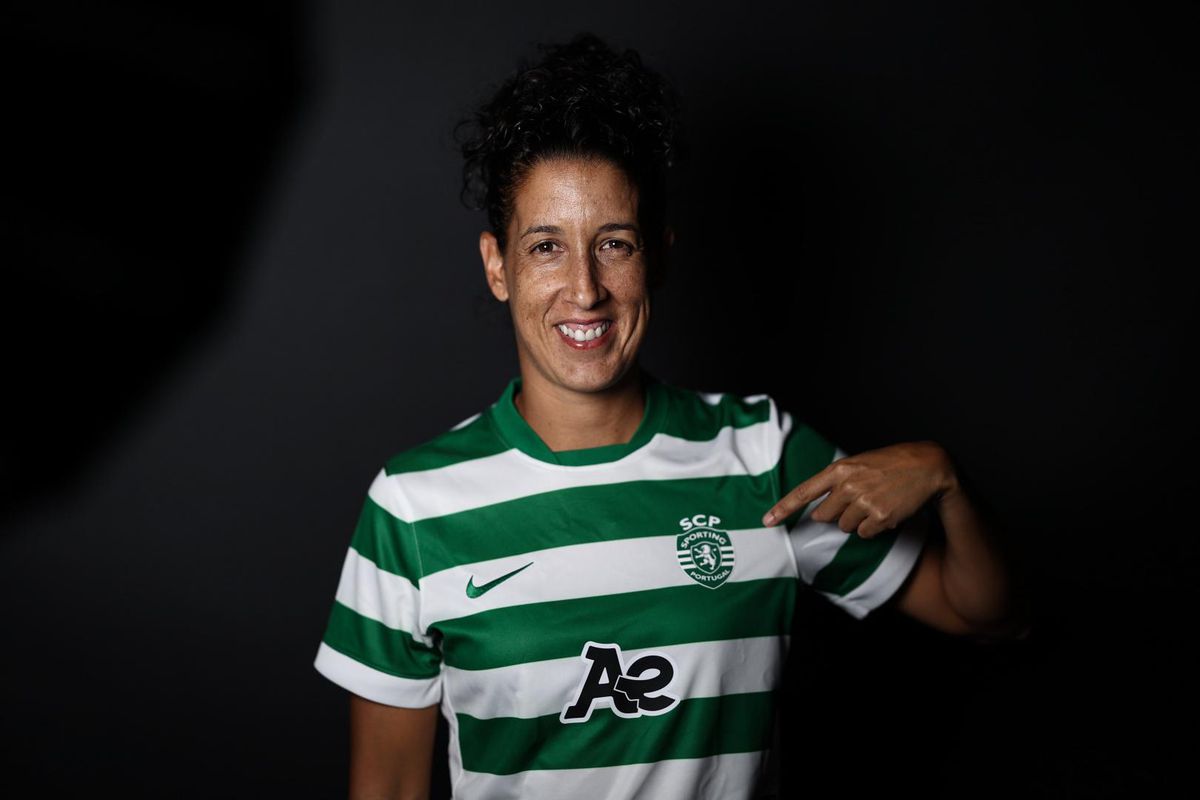 Sporting: Cláudia Neto continua de leão ao peito