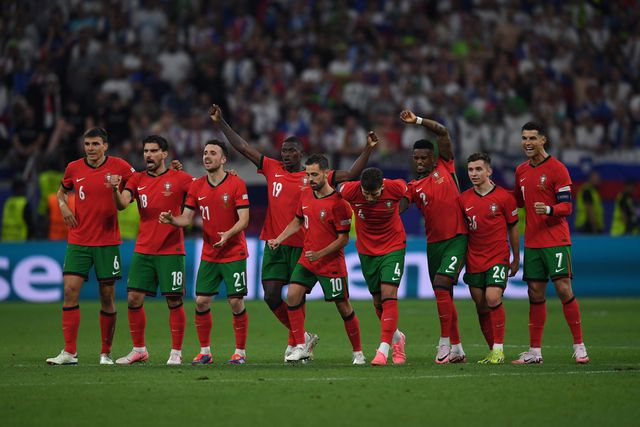 A senhora da gadanha é implacável. E estúpida, já agora...