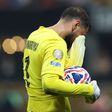 Guarda-redes Donnarumma abalado