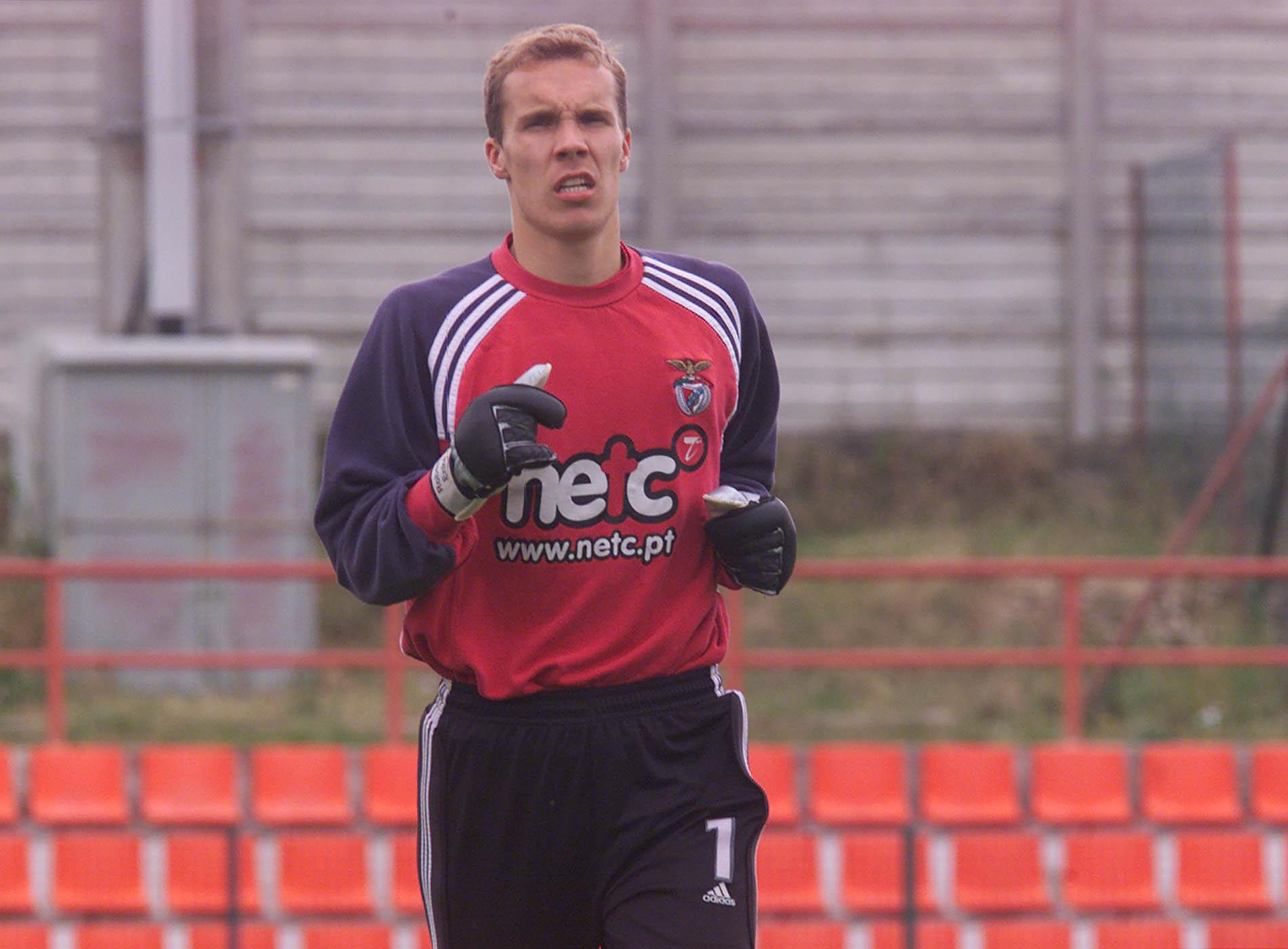 Robert Enke, guarda-redes alemão, foi reforço do Benfica em 1999/2000, depois de ter estado ao serviço do Monchengladbach. Jogou três épocas de águia ao peito (93 encontros) e saiu para o Barcelona - Foto: A BOLA