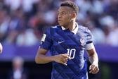 Mbappé em ação frente ao Paraguai