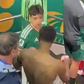 Jovem perguntou se Bellingham também queria a sua camisola e deu-se a troca