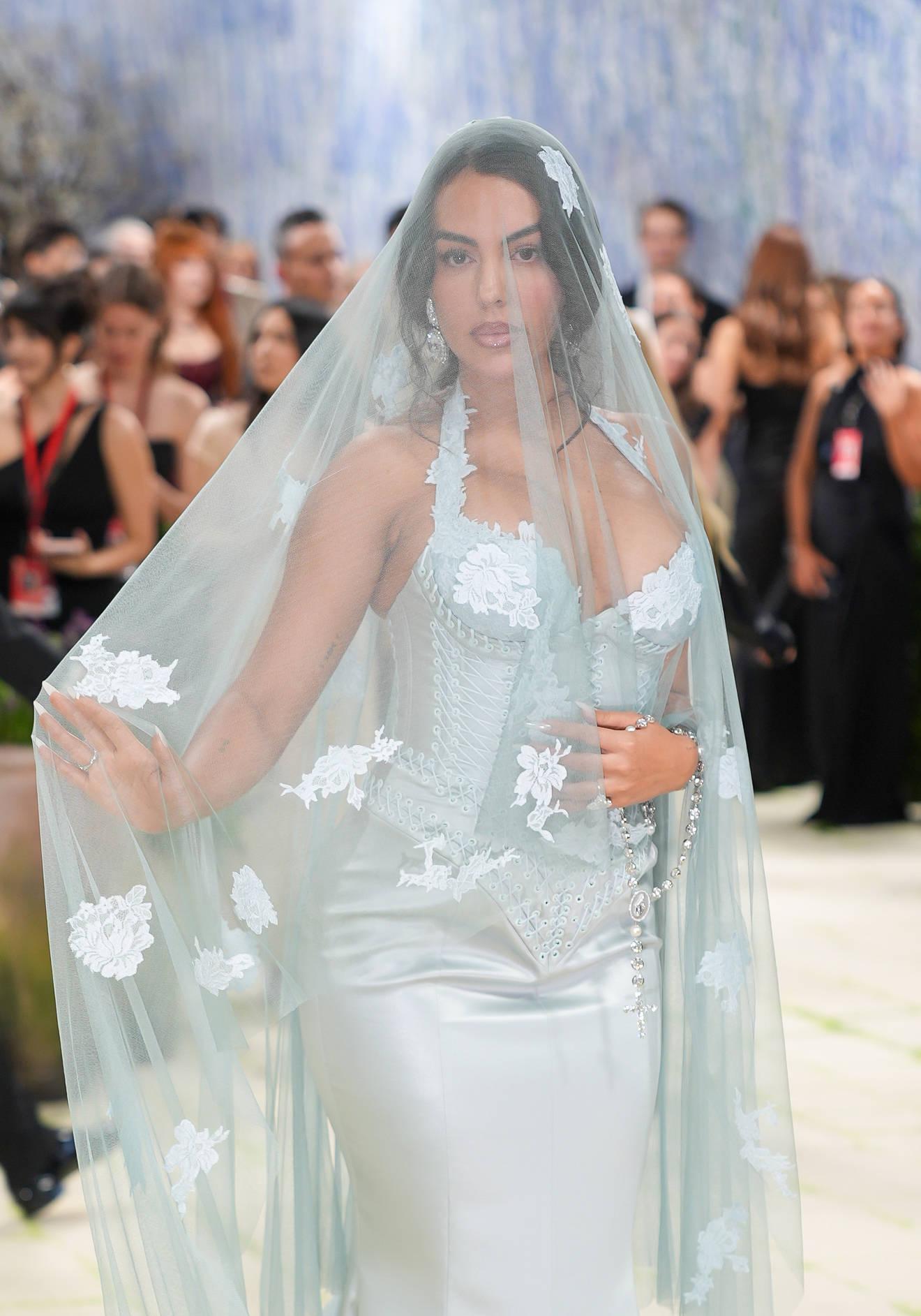 Georgina Rodríguez na Met Gala onde fez ação de charme para apresentar a Mimoa. IMAGO