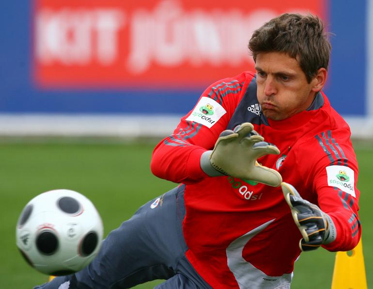 Hans-Jorg Butt, guarda-redes alemão, reforçou o Benfica em 2007/08, vindo do Leverkusen, e ao fim de sete jogos rumou ao Bayern - Foto: A BOLA/André Alves