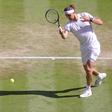 Zverev obrigado passar a noite à beira dos quartos de Wimbledon