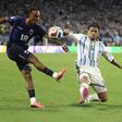Paredes em duelo com Livramento