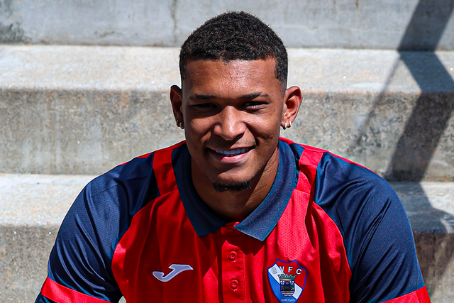 Walace França já veste de galo - Foto: Gil Vicente