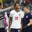 Quansah foi titular na ala direita de Inglaterra e foi expulso na segunda parte
