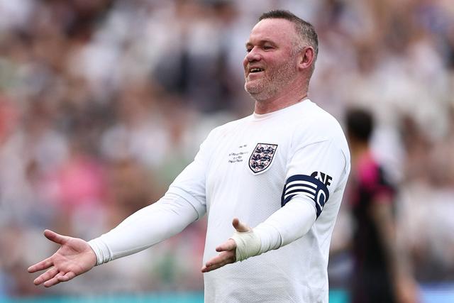 Rooney acusa a FIFA e aponta o dedo a Infantino por caso Balogun