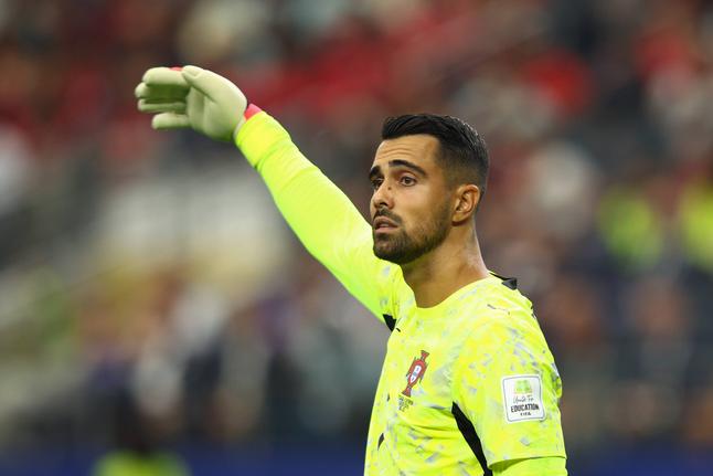 Diogo Costa – 15. Só não segue Tomás Araújo, Gonçalo Inácio, Matheus Nunes, Nuno Mendes, João Cancelo, Rúben Neves, Pedro Neto, Samu Costa, Gonçalo Guedes, Gonçalo Ramos e Bernardo Silva (Imago)