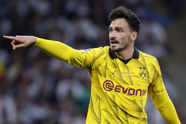 Hummels pode rumar a Inglaterra
