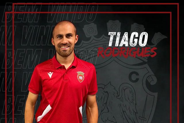 Oficial: Tiago Rodrigues reforça o meio campo do Penafiel