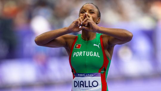 Fatoumata Diallo falha final dos 400 metros barreiras