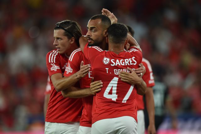Benfica: Arthur Cabral entre Brasil e Inglaterra
