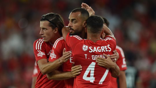 Benfica: Arthur Cabral entre Brasil e Inglaterra