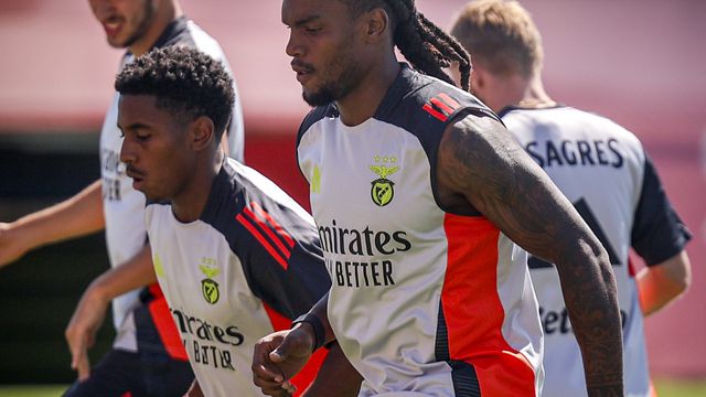 Treino do Benfica para estreia em Famalicão