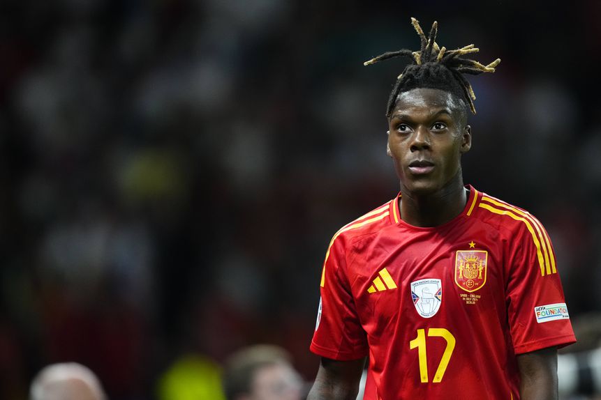 Nico Williams ao serviço de Espanha